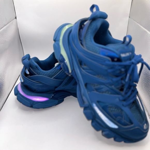 Balenciaga Other - Balenciaga Track LED sneakers